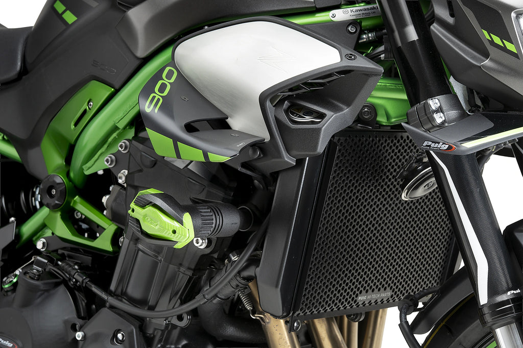 Protector de radiador de la Kawasaki Z900 de la marca Motoplastic Puig